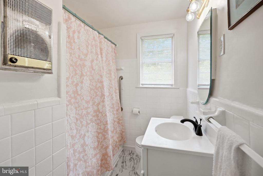 1408 BELLE VIEW BOULEVARD Unit: A2