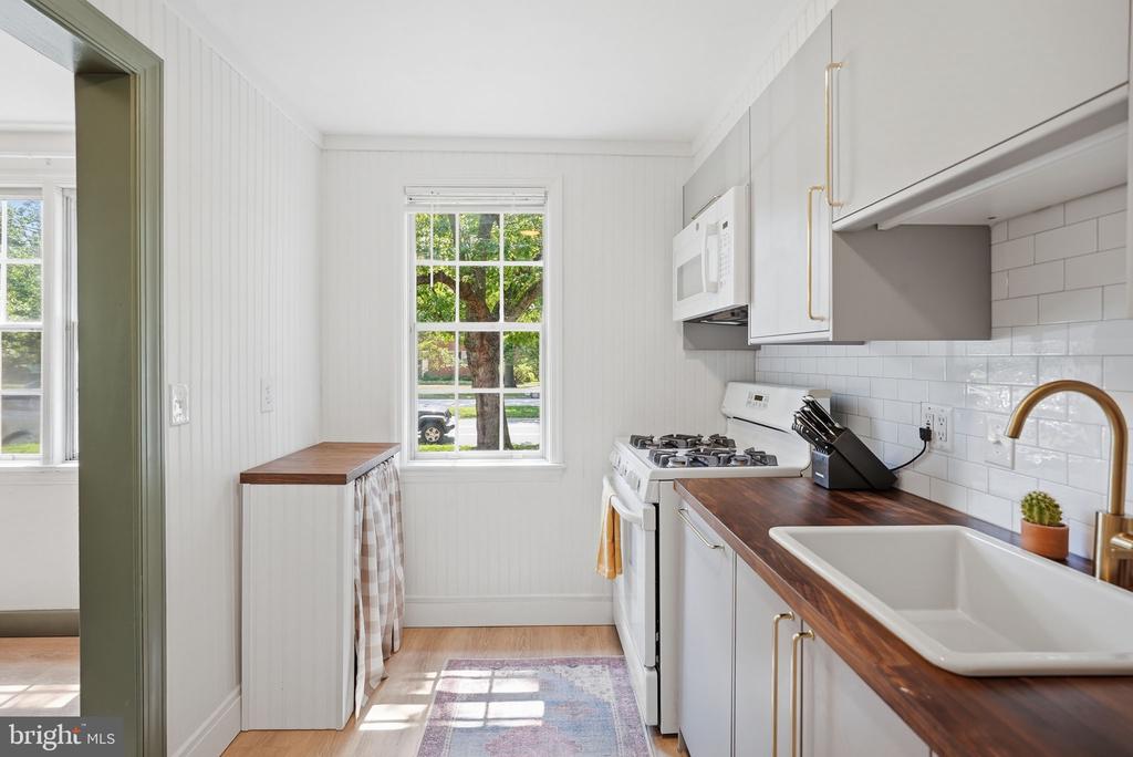 1408 BELLE VIEW BOULEVARD Unit: A2