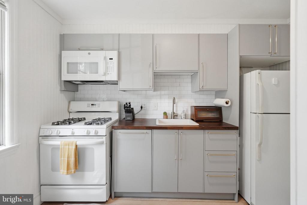 1408 BELLE VIEW BOULEVARD Unit: A2
