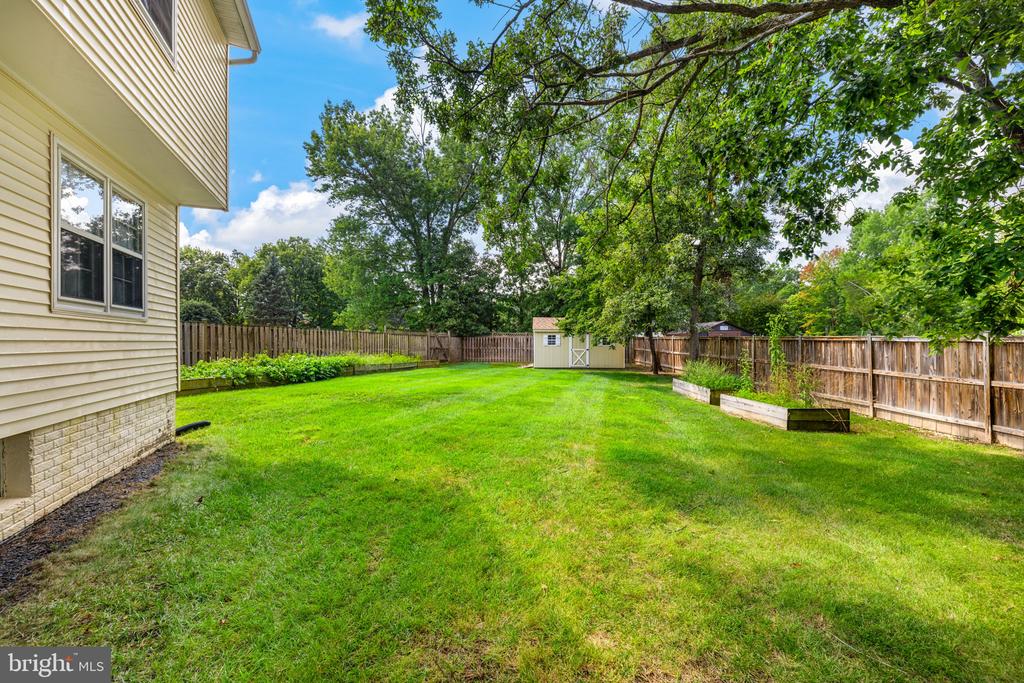 6520 WHITE POST ROAD