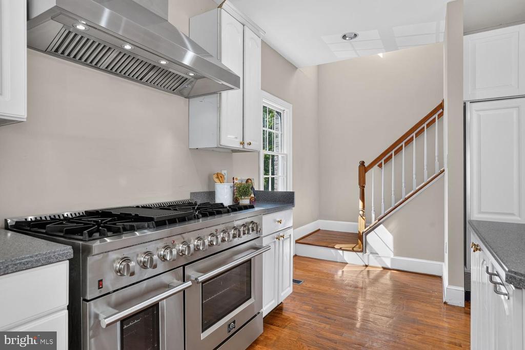 7901 GEORGETOWN PIKE