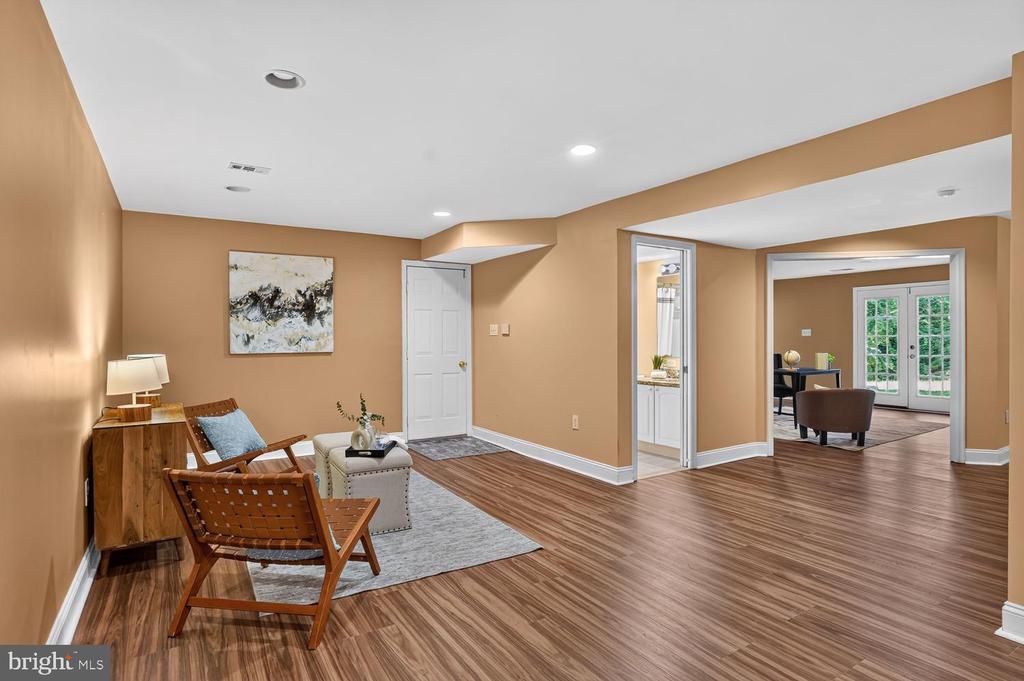 7901 GEORGETOWN PIKE
