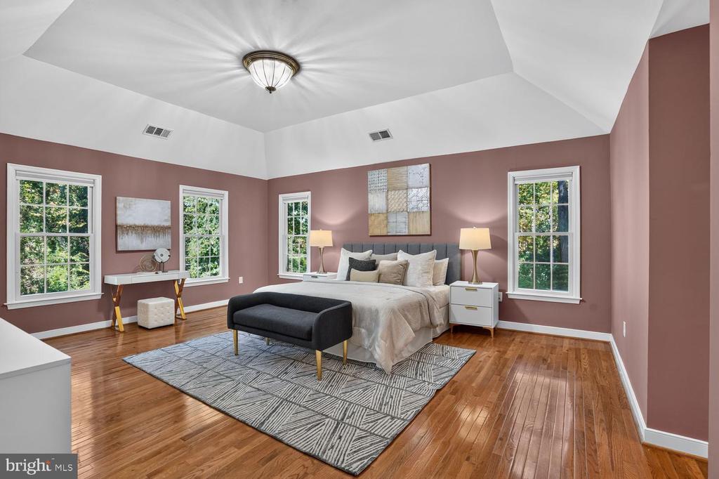 7901 GEORGETOWN PIKE