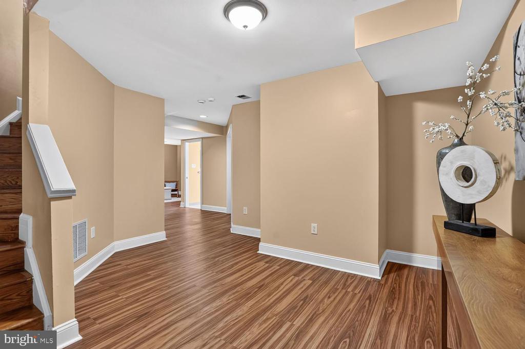 7901 GEORGETOWN PIKE