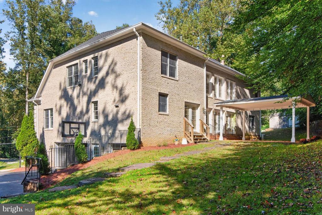 7901 GEORGETOWN PIKE