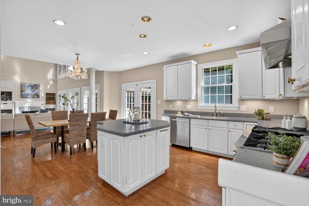 7901 GEORGETOWN PIKE