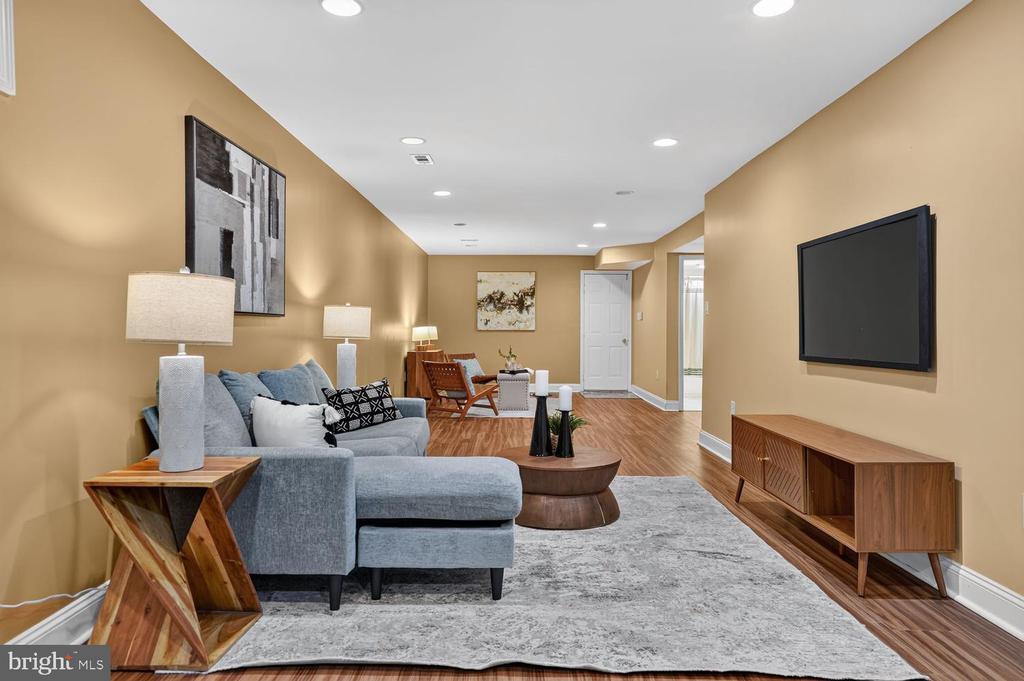 7901 GEORGETOWN PIKE