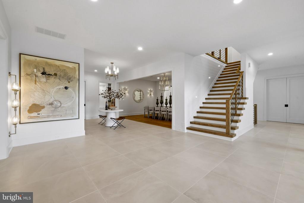 620 RIVERCREST DRIVE