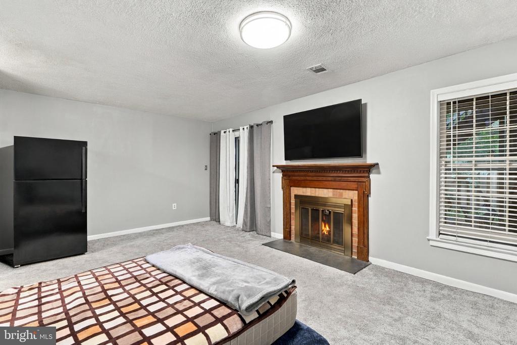 12222 APPLE ORCHARD COURT