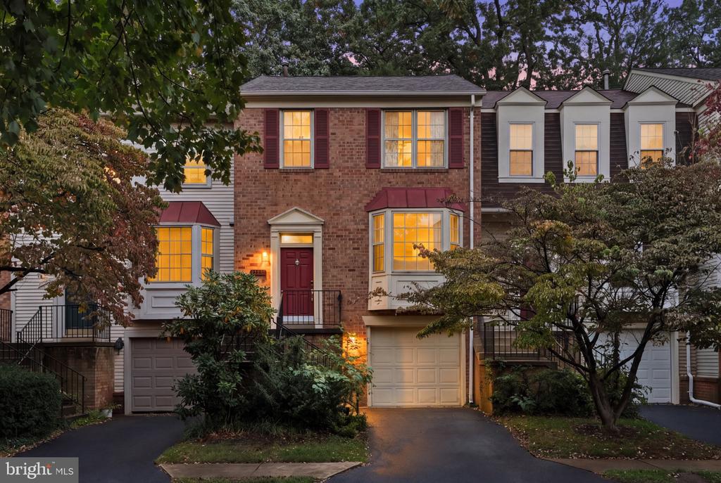 12222 APPLE ORCHARD COURT