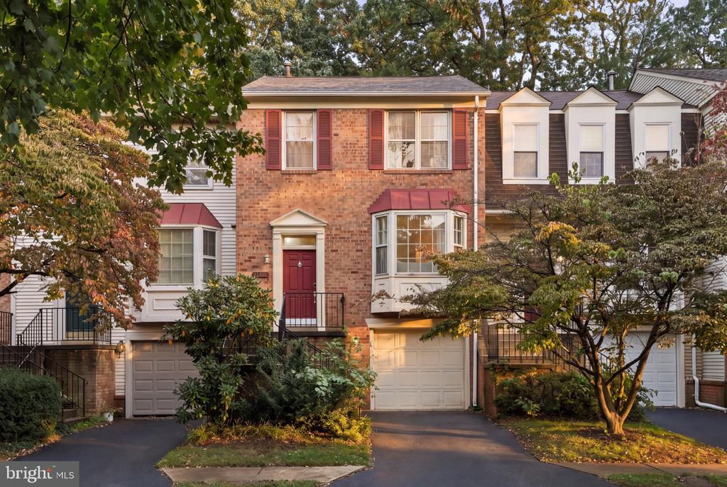 12222 APPLE ORCHARD COURT