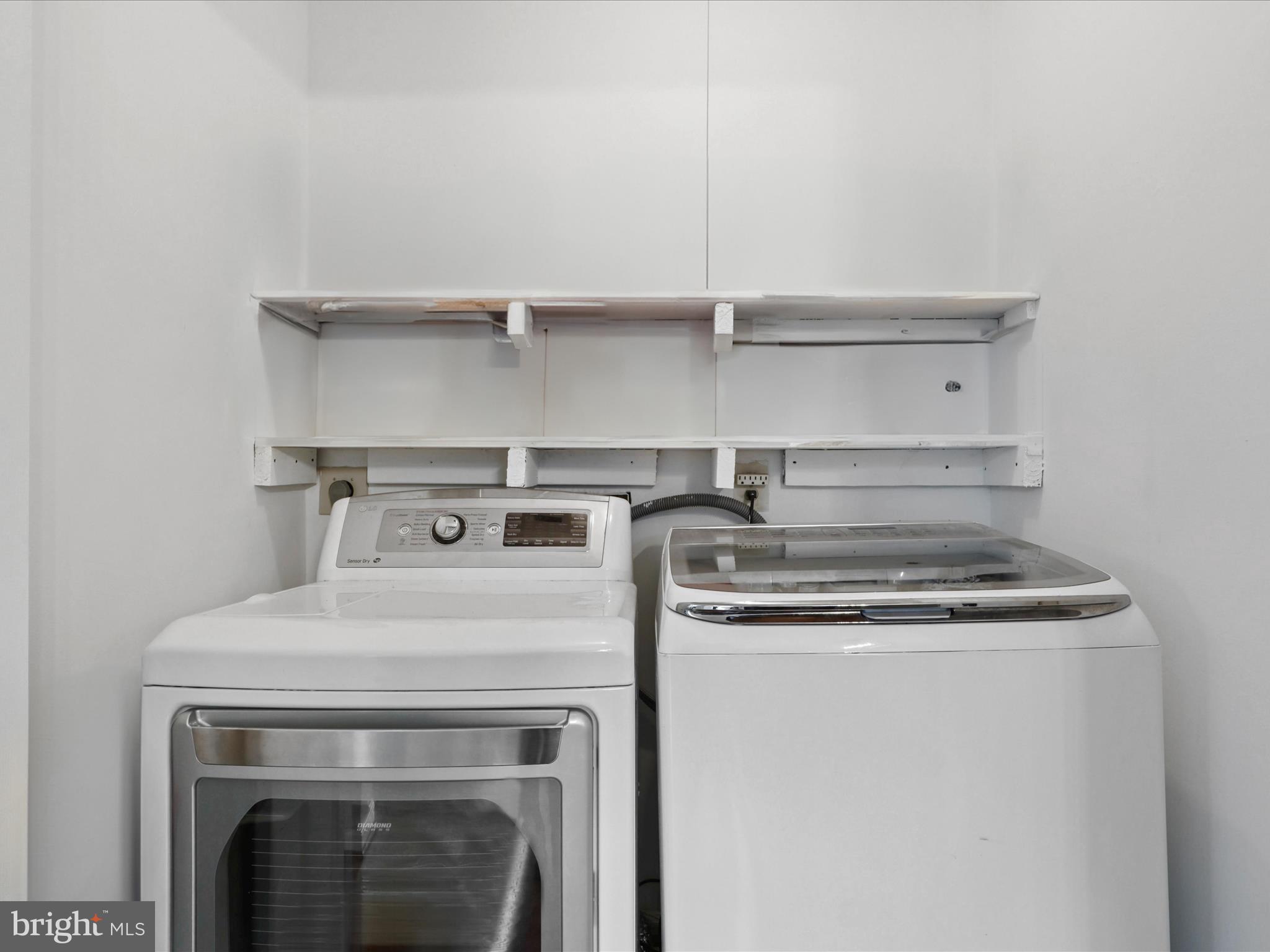 214 PRIMAVERA CIRCLE