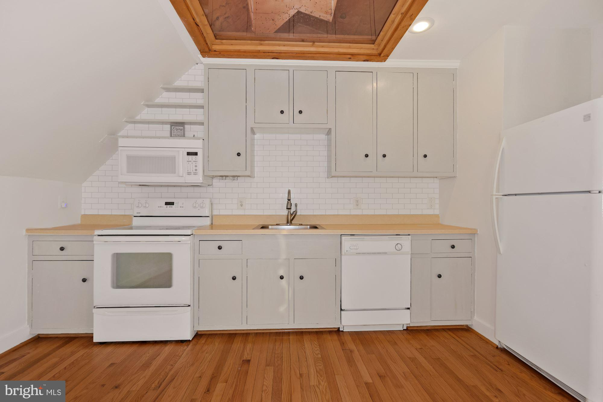 23766 CHAMPE FORD (BARN UNIT) ROAD