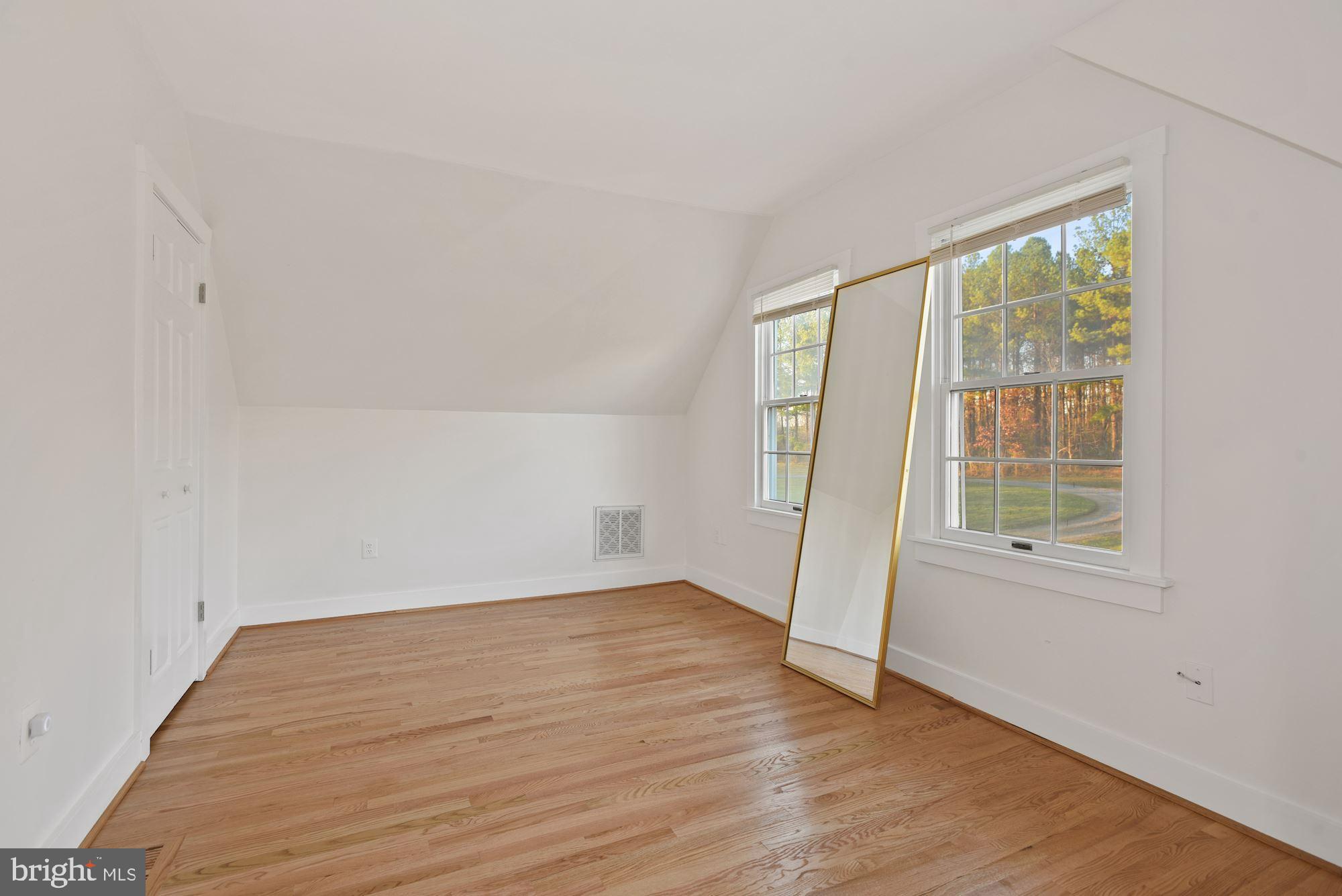 23766 CHAMPE FORD (BARN UNIT) ROAD