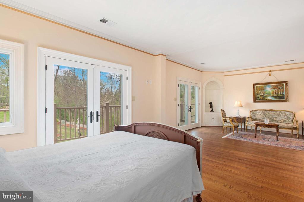 35162 NOTRE DAME LANE