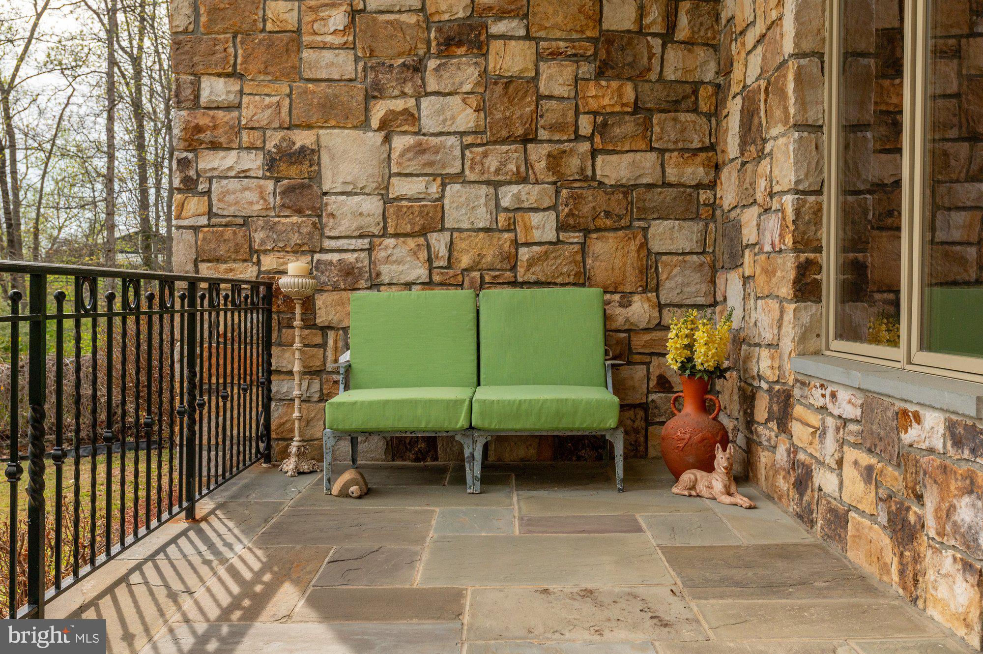 35162 NOTRE DAME LANE