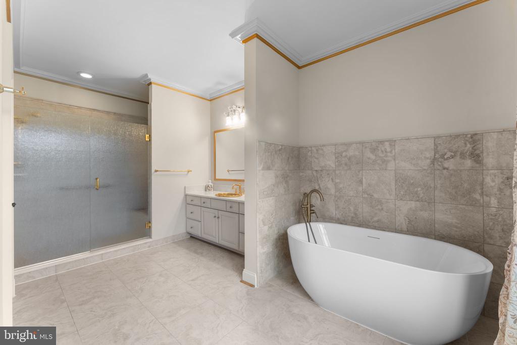 35162 NOTRE DAME LANE