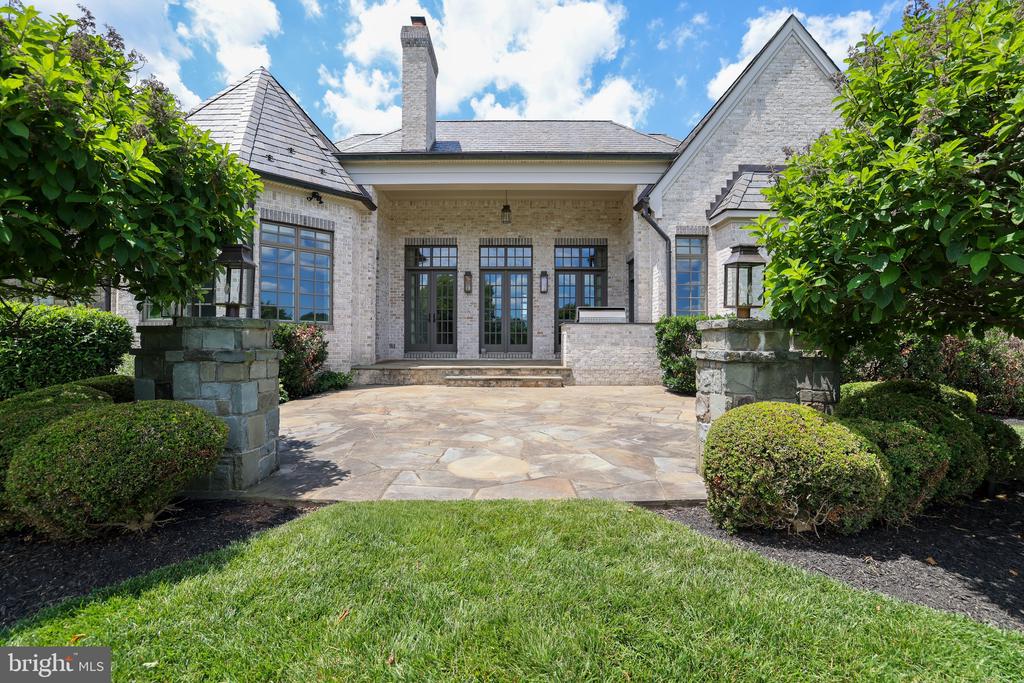22786 CREIGHTON FARMS DRIVE