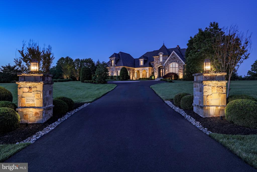 22786 CREIGHTON FARMS DRIVE