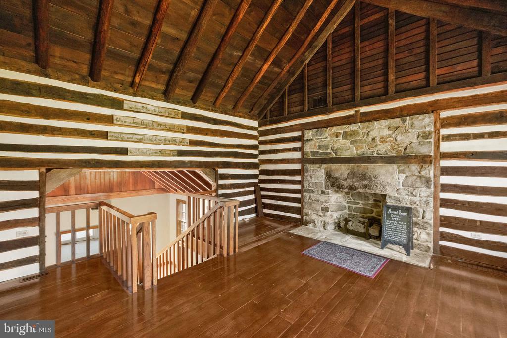 15158 BERLIN TURNPIKE