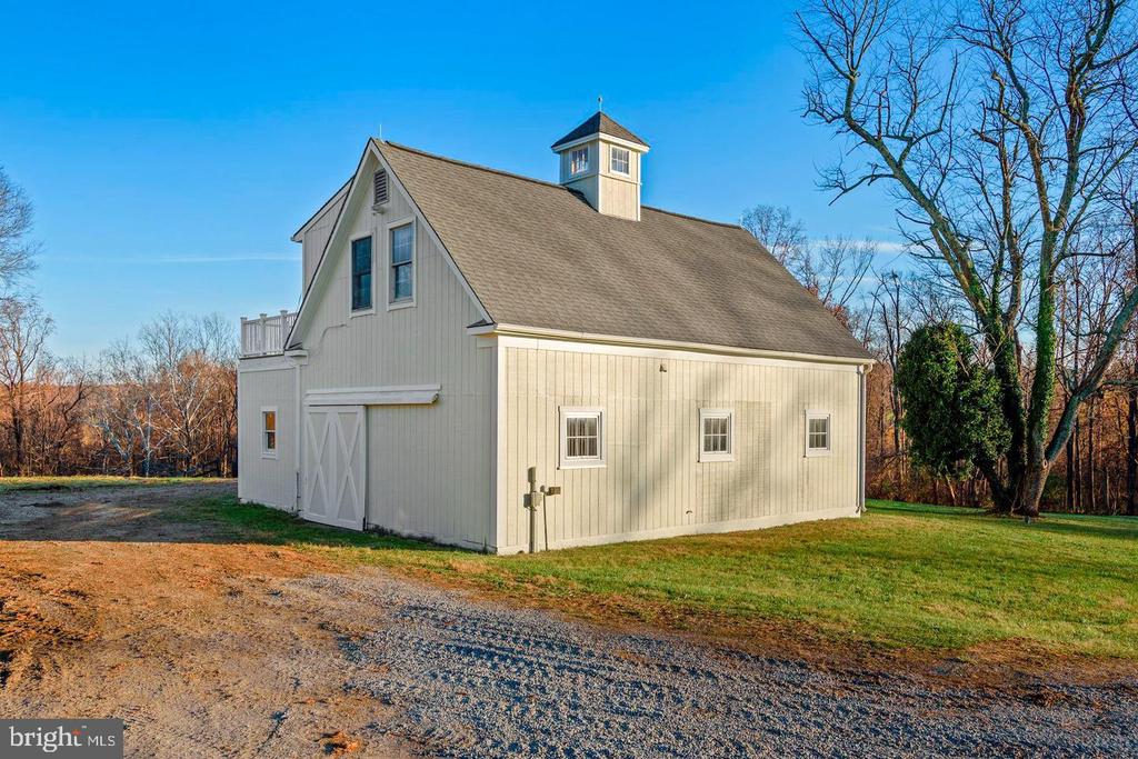 23766 CHAMPE FORD (BARN UNIT) ROAD