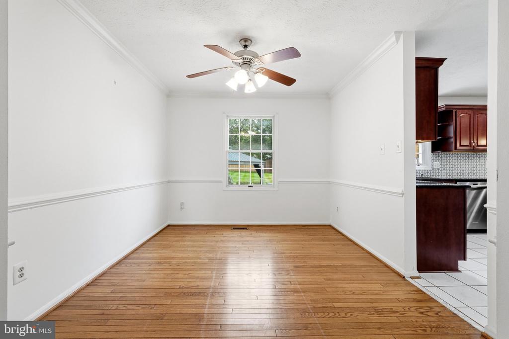 102 N LAURA ANNE DRIVE