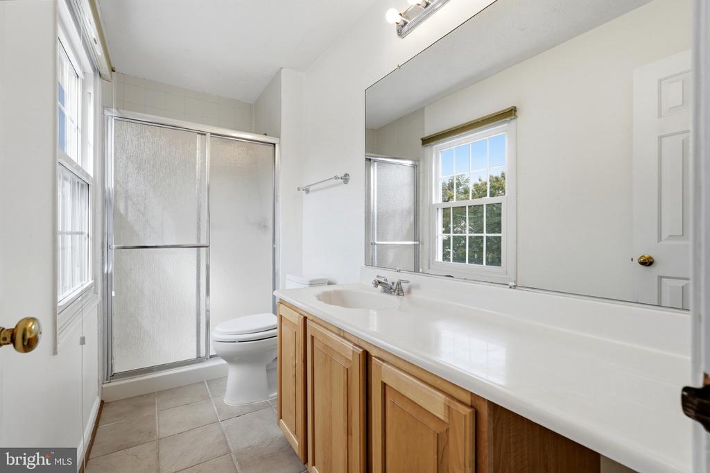 102 N LAURA ANNE DRIVE