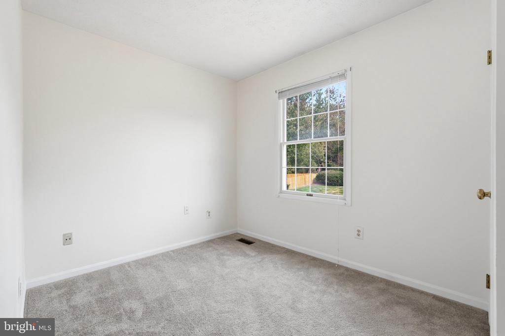 102 N LAURA ANNE DRIVE
