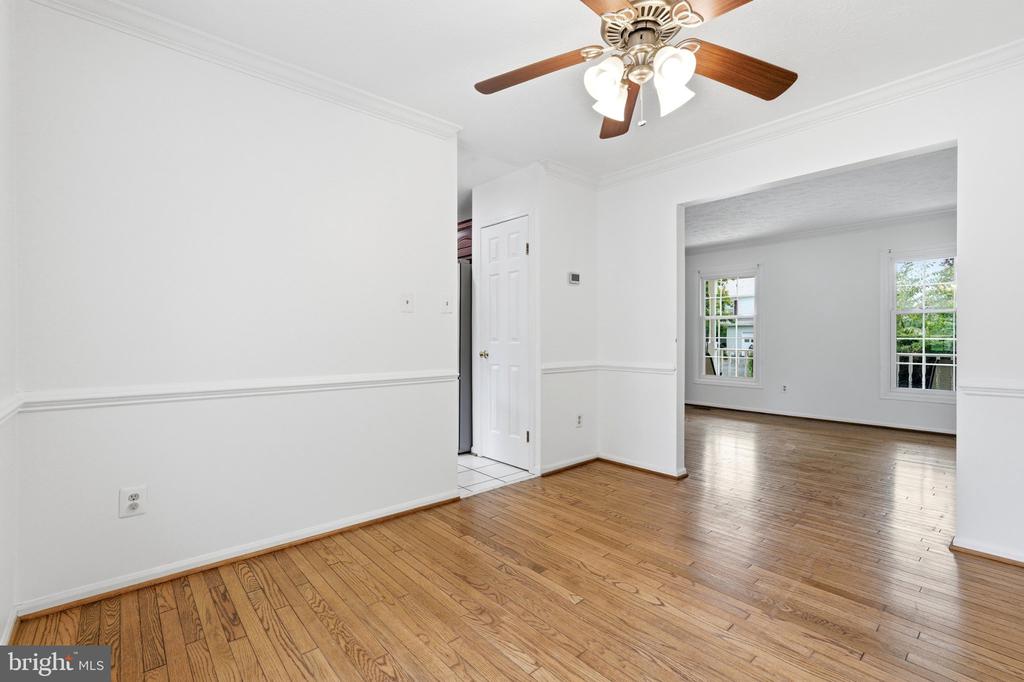 102 N LAURA ANNE DRIVE
