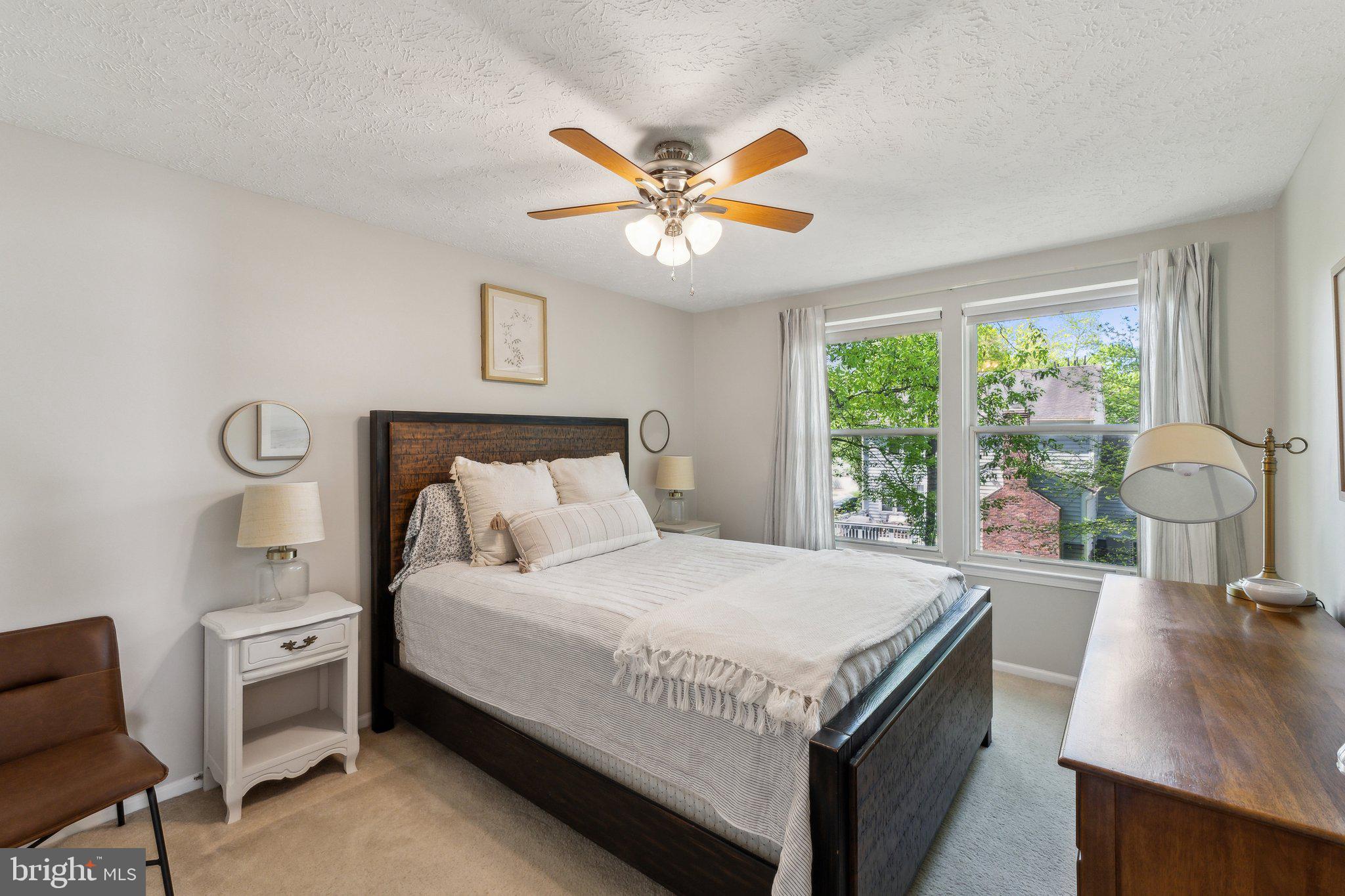 15184 HOLLEYSIDE DRIVE