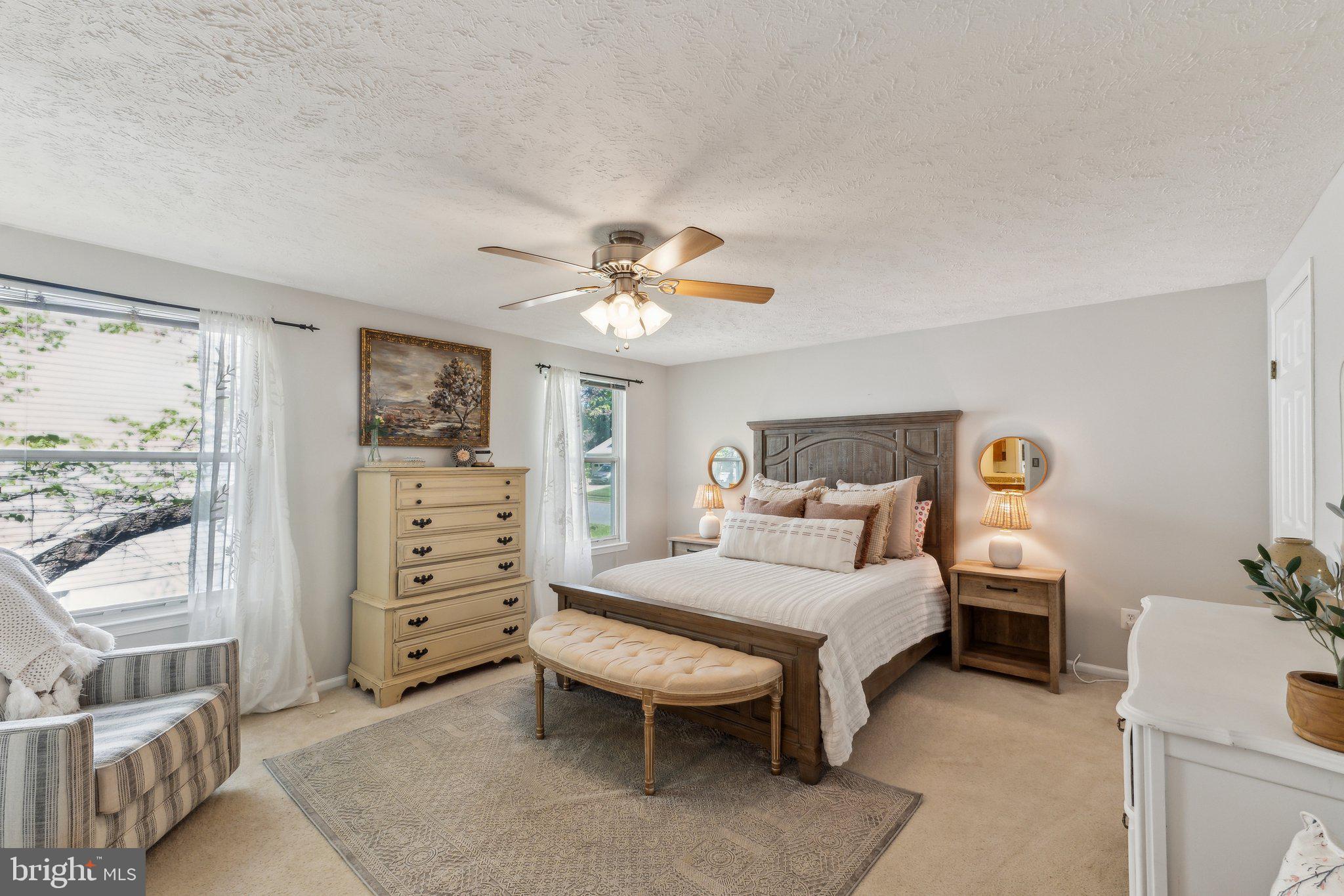 15184 HOLLEYSIDE DRIVE