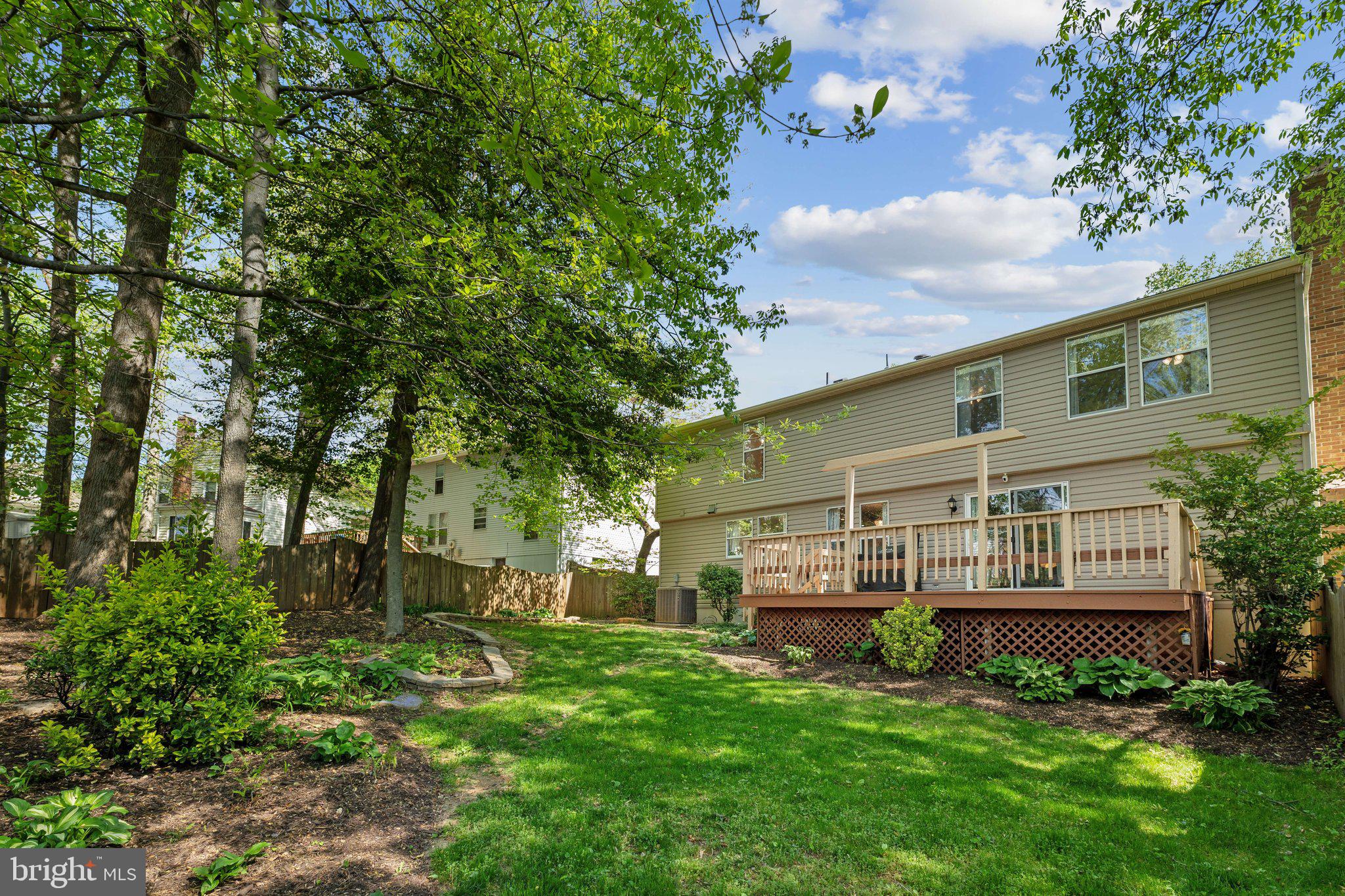 15184 HOLLEYSIDE DRIVE