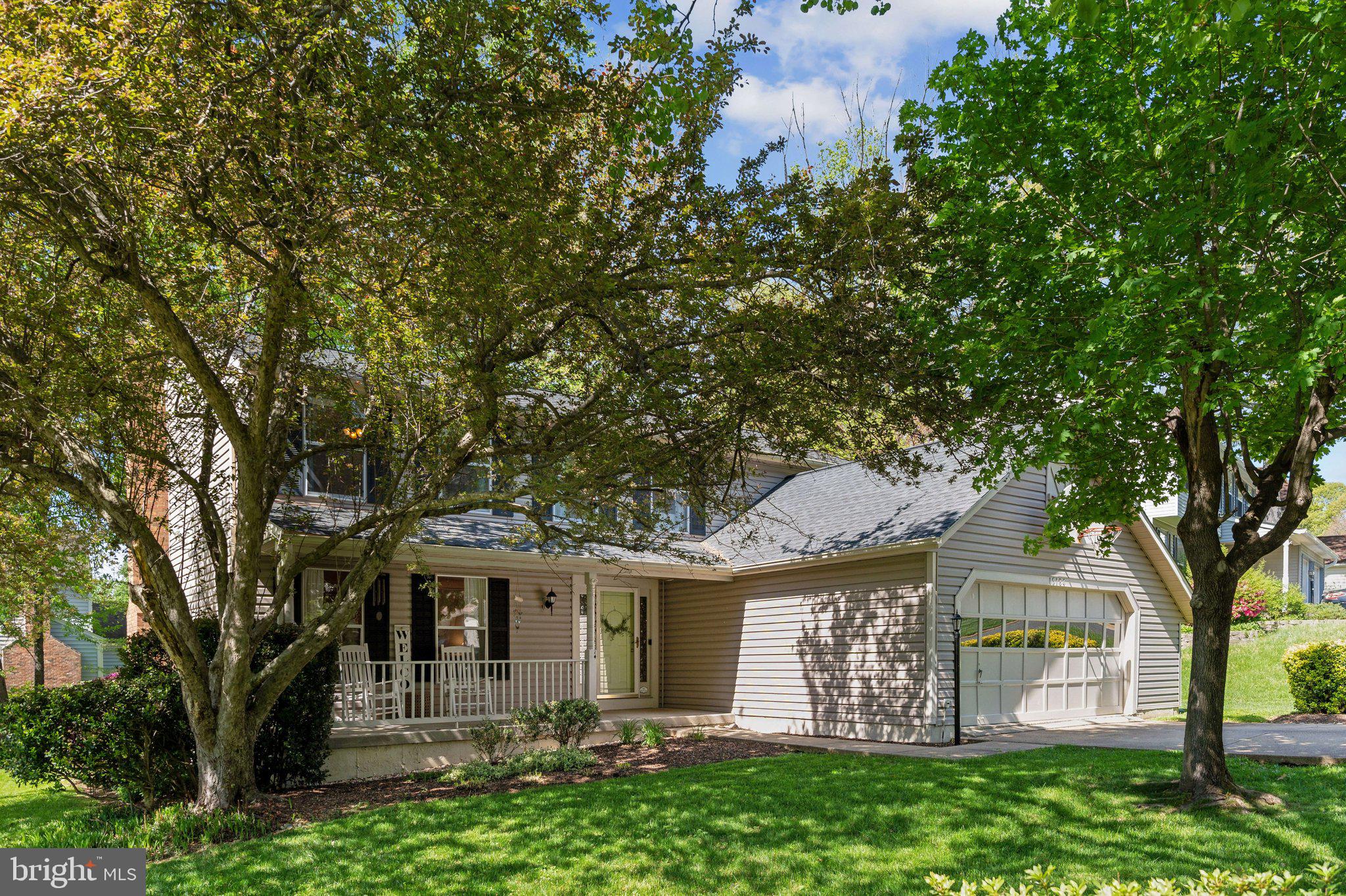 15184 HOLLEYSIDE DRIVE