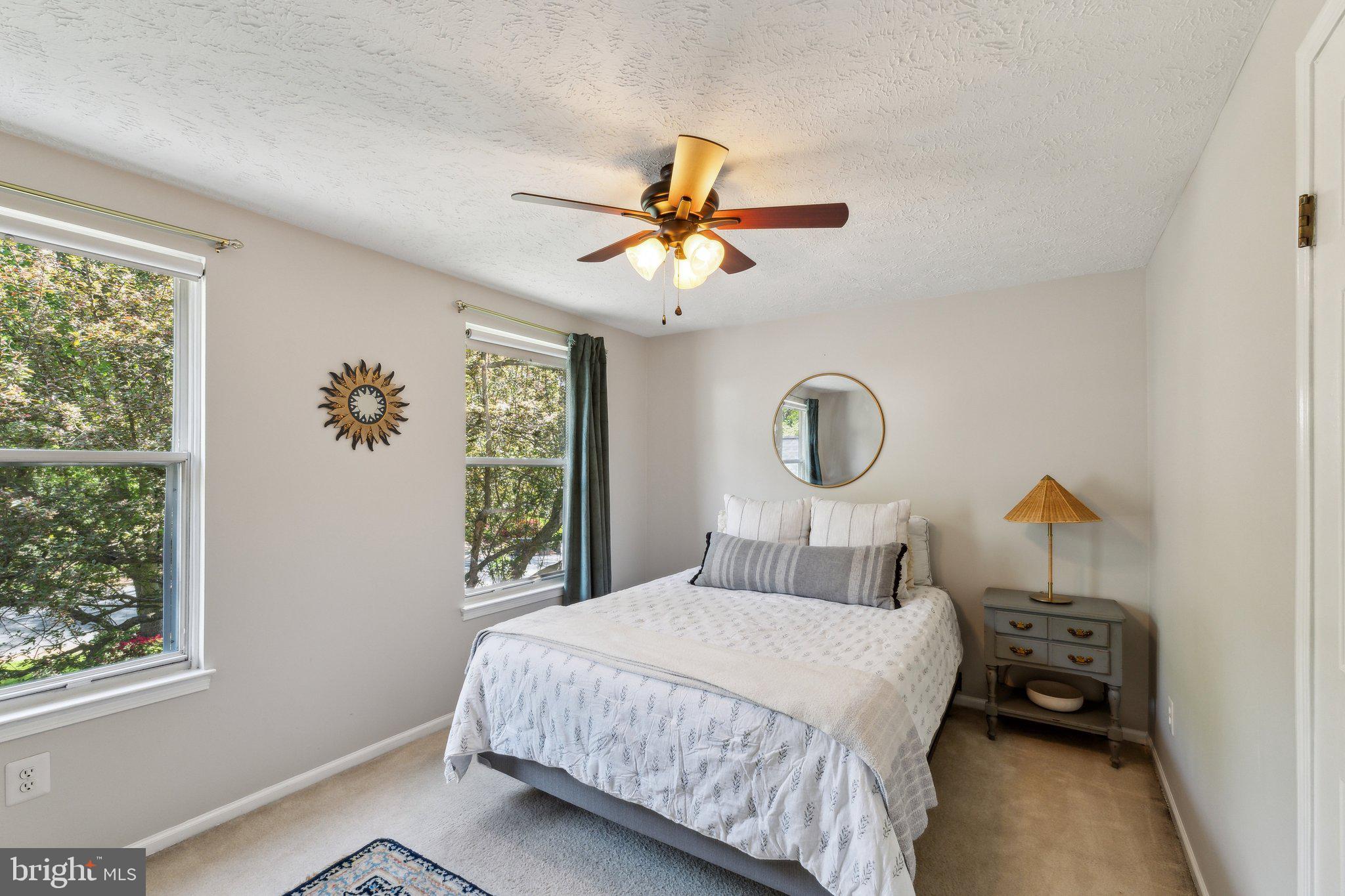 15184 HOLLEYSIDE DRIVE