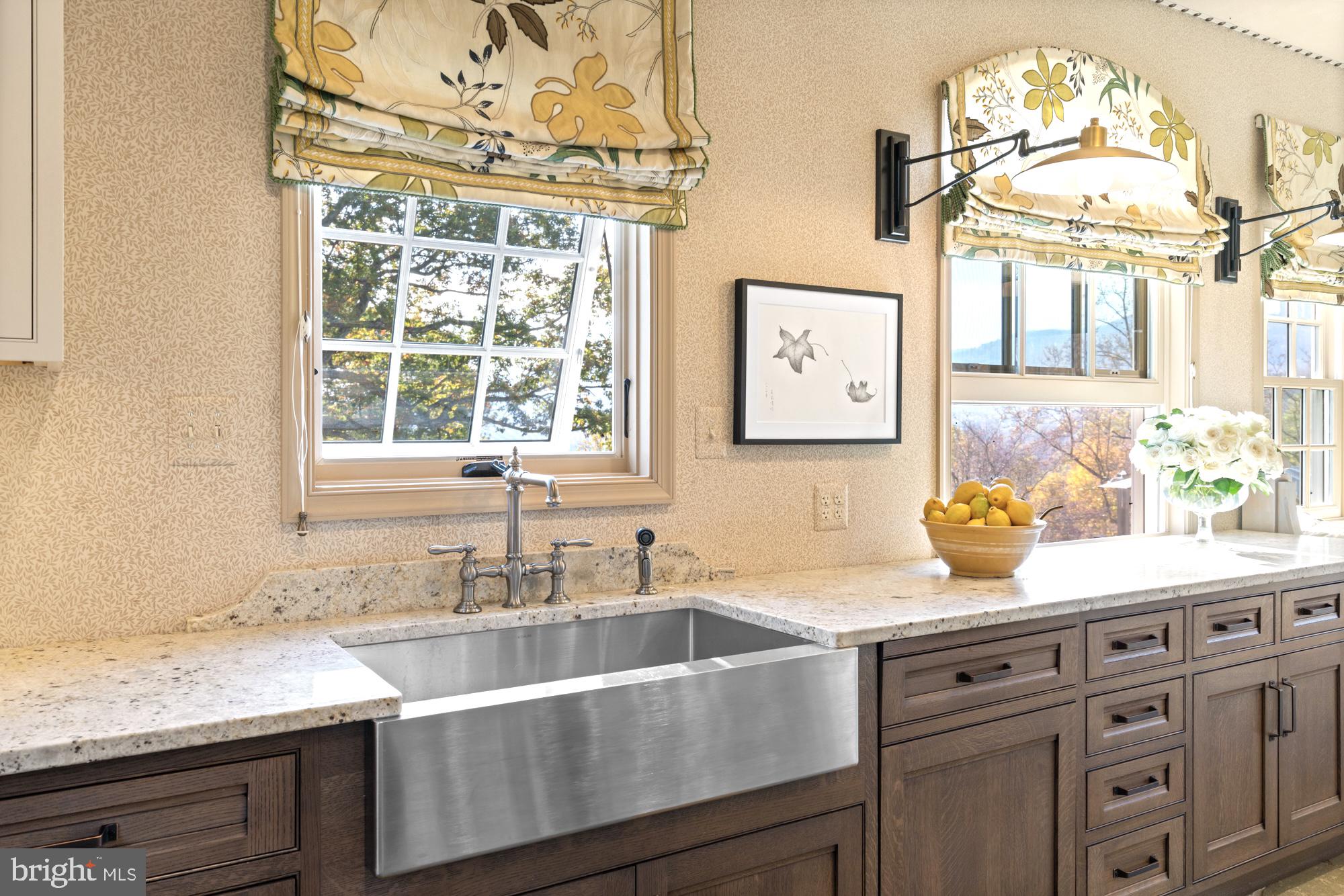 1126 F T VALLEY ROAD