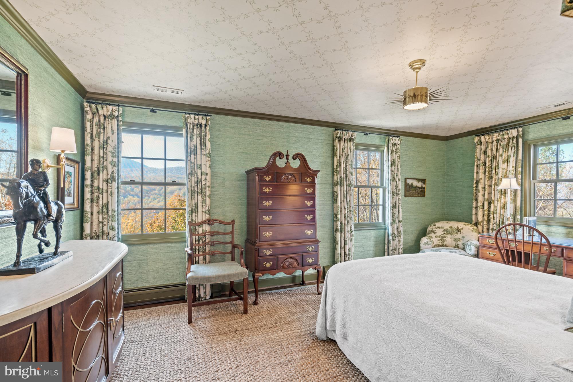 1126 F T VALLEY ROAD