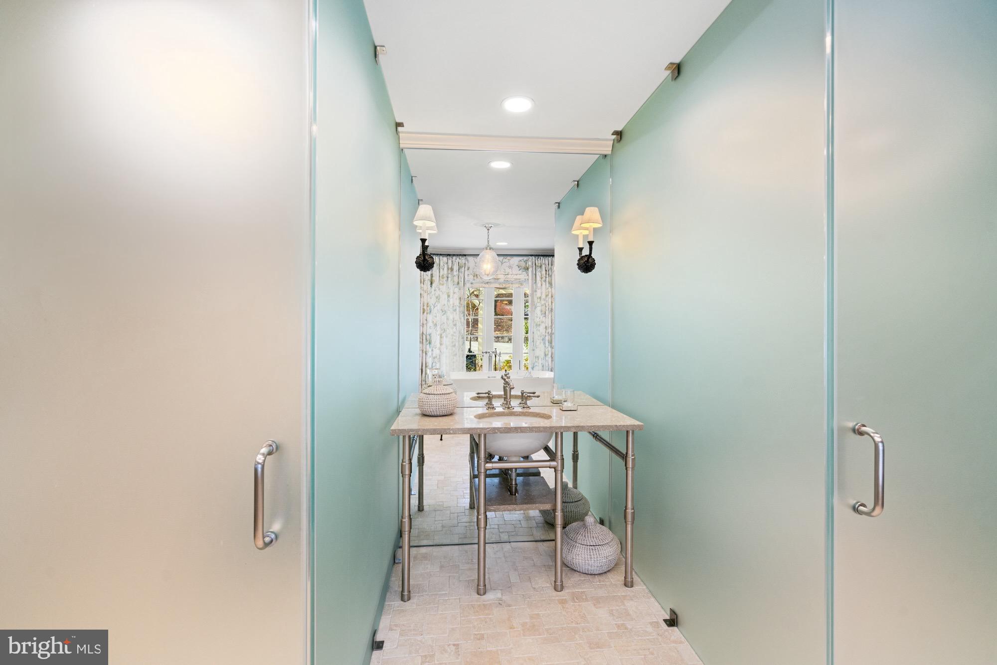 1126 F T VALLEY ROAD