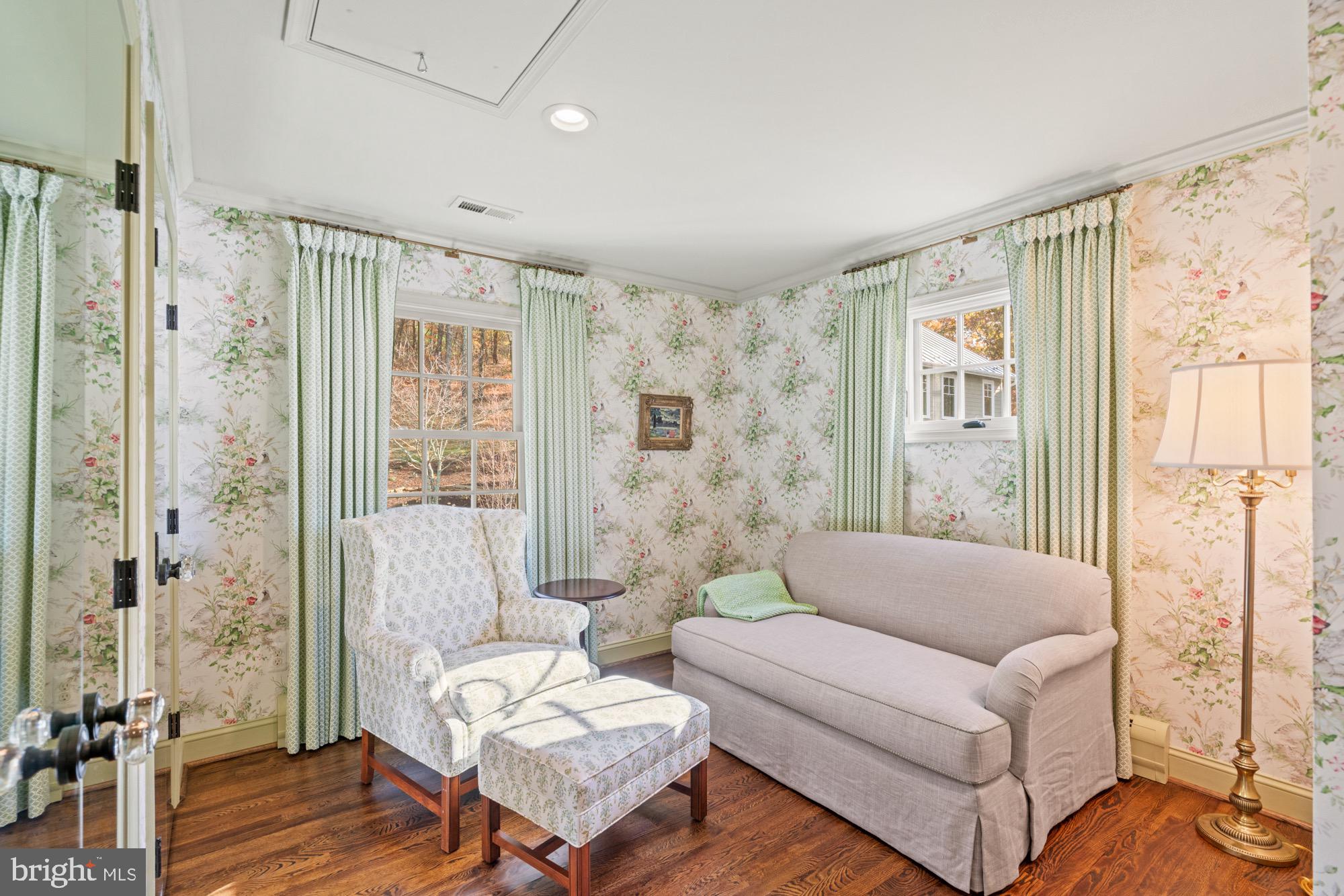 1126 F T VALLEY ROAD