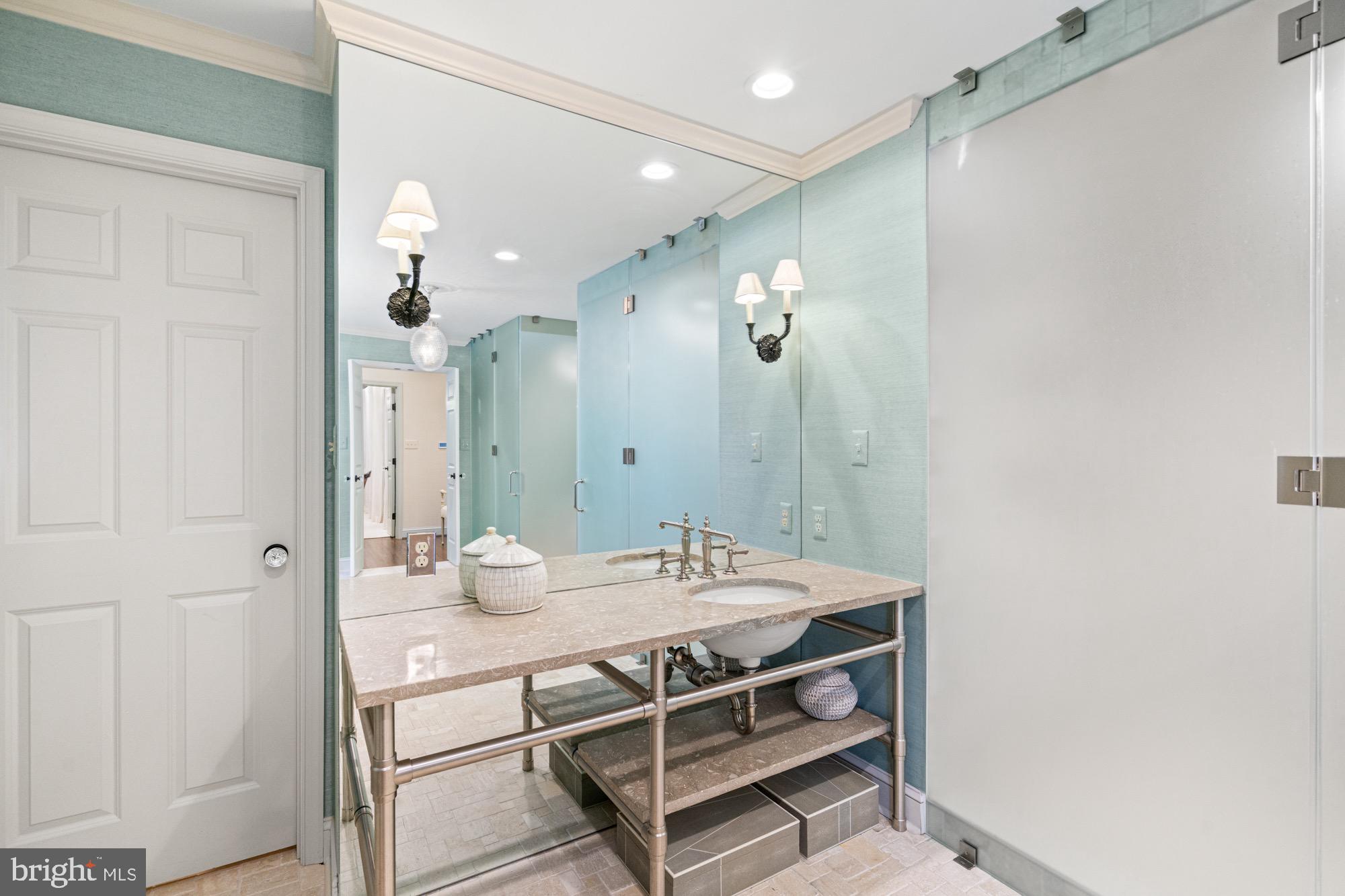 1126 F T VALLEY ROAD