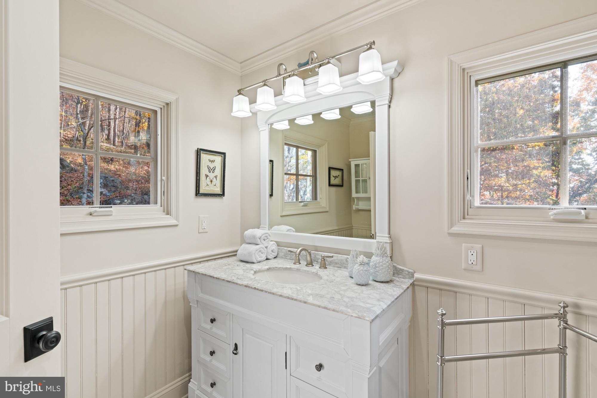 1126 F T VALLEY ROAD