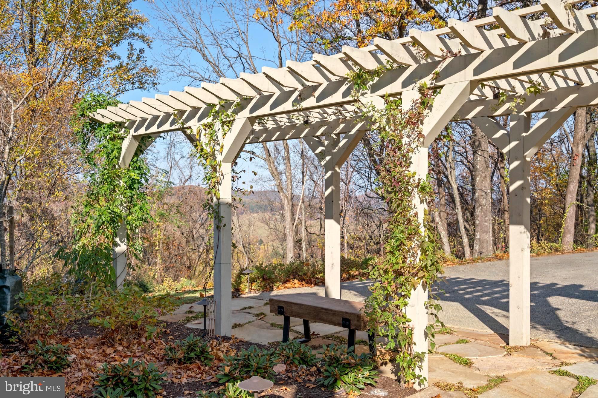 1126 F T VALLEY ROAD