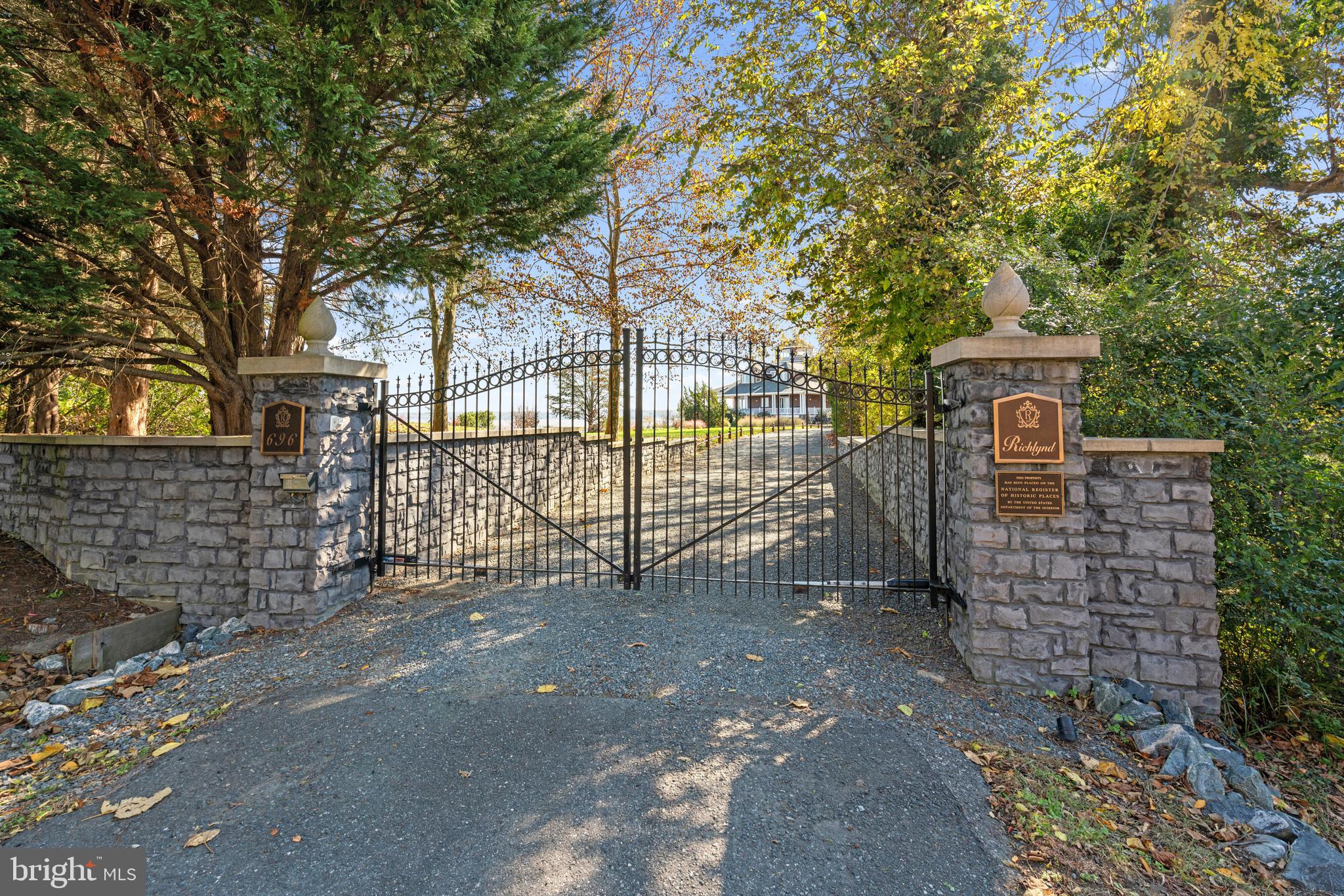 696 MARLBOROUGH POINT ROAD