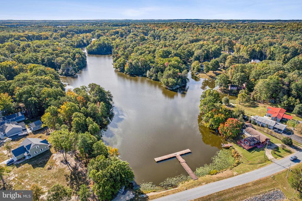 000 LAKEVIEW DR