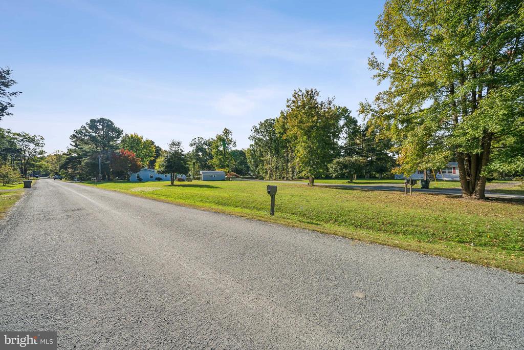 000 LAKEVIEW DR