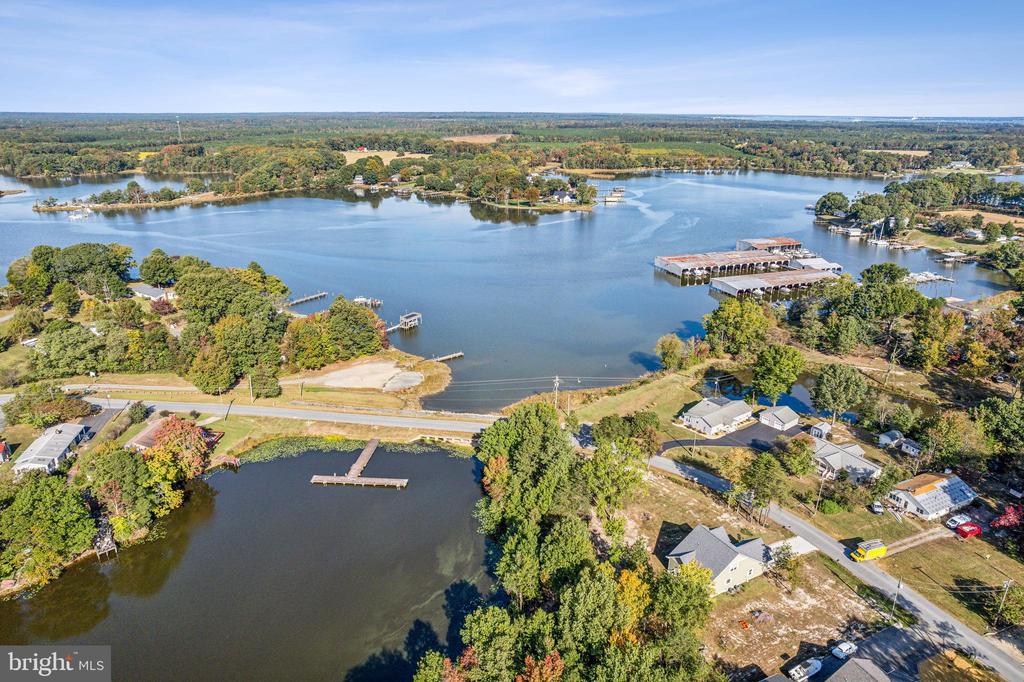 000 LAKEVIEW DR