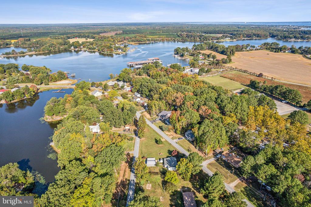000 LAKEVIEW DR