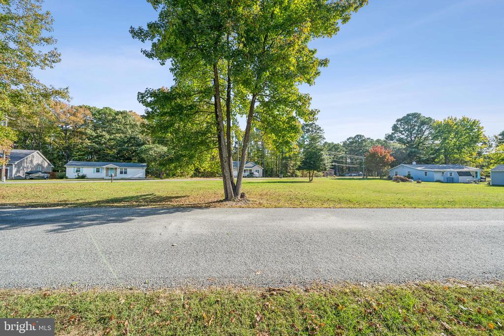 000 LAKEVIEW DR