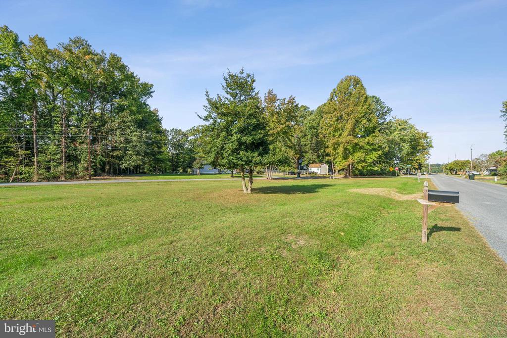 000 LAKEVIEW DR