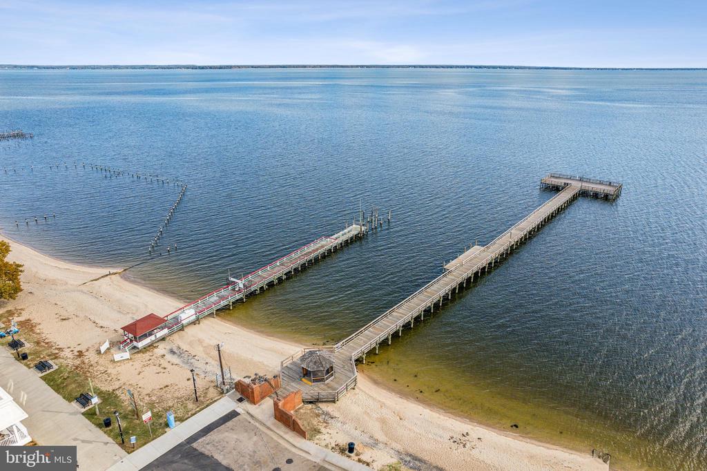 000 LAKEVIEW DR
