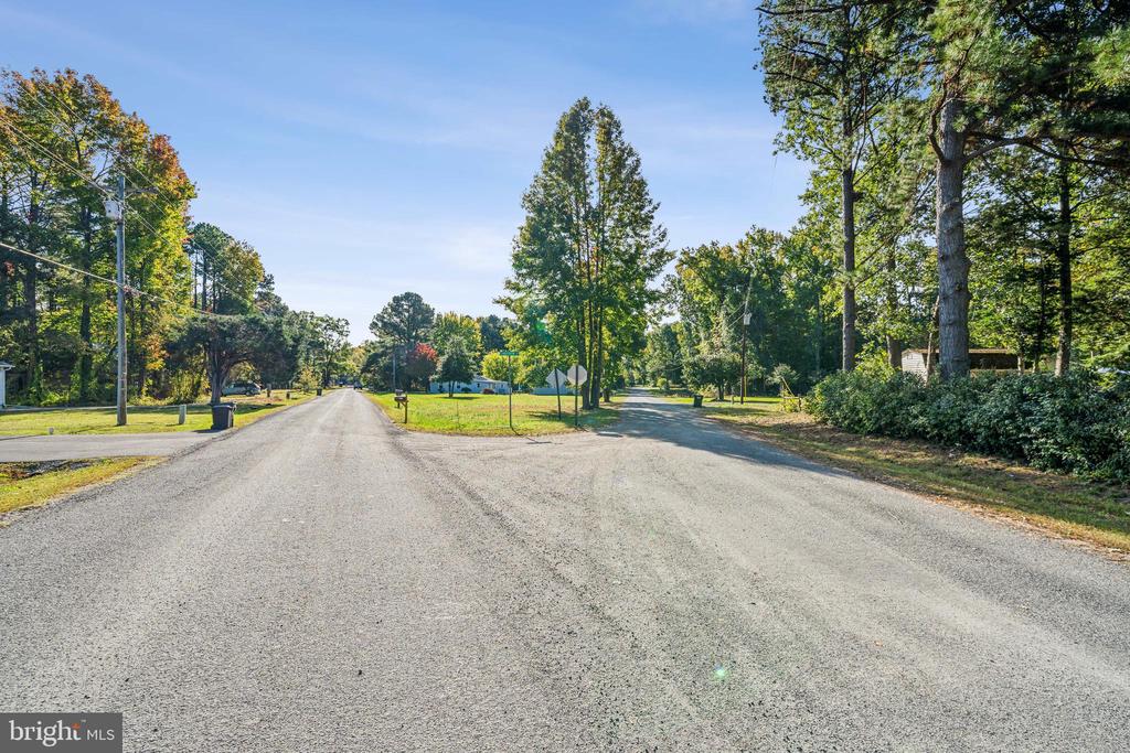 000 LAKEVIEW DR
